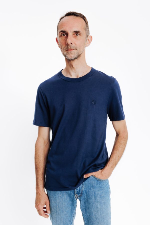 Tee-shirt bleu marine vidéo